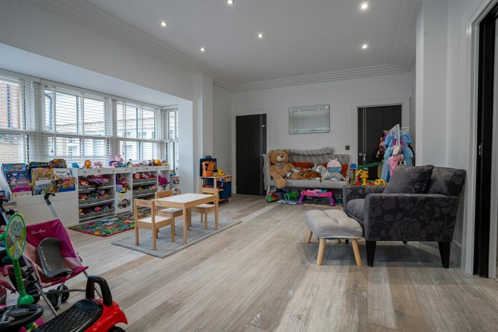 Additional image 5 of Queenborough Lane, Braintree, CM77