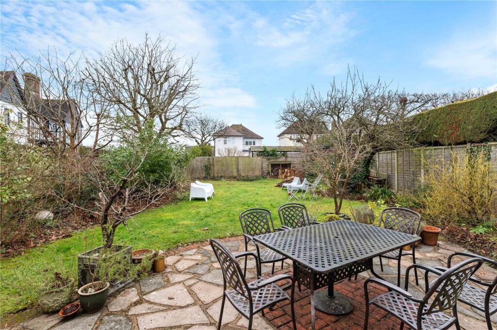 Additional image 16 of Chantry Close, Bishops Stortford, Hertfordshire, CM23