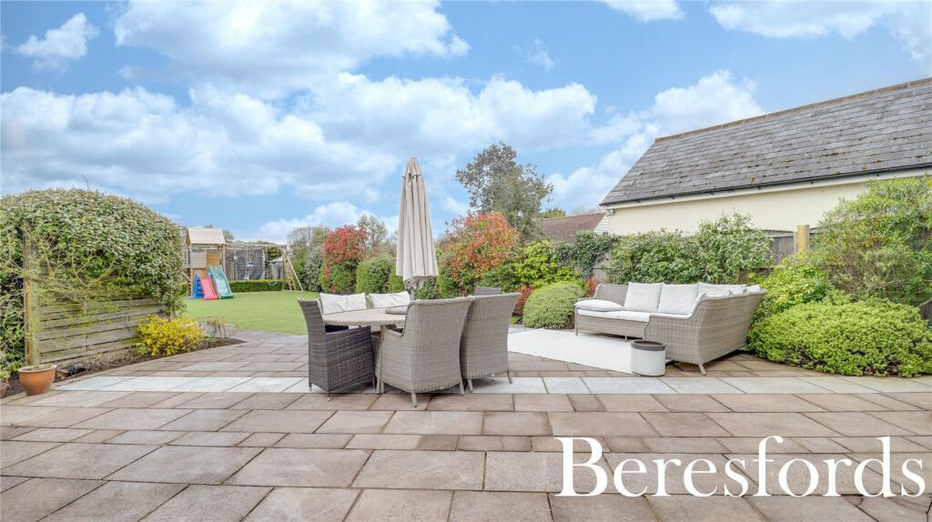 Additional image 32 of Coxtie Green Road, Pilgrims Hatch, CM14