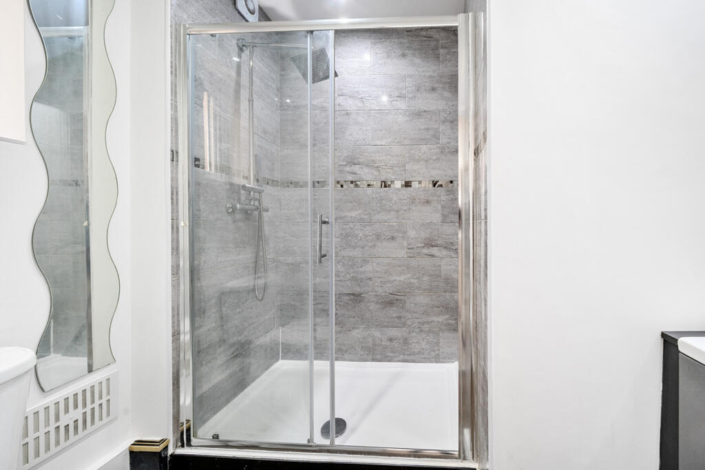 Additional image 9 of Ridgemount Avenue, Croydon