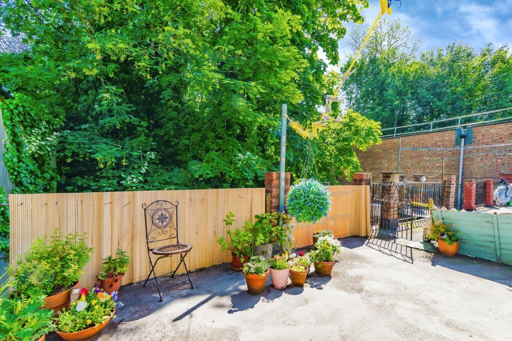 Additional image 4 of Croydon Road, Caterham, Surrey, CR3