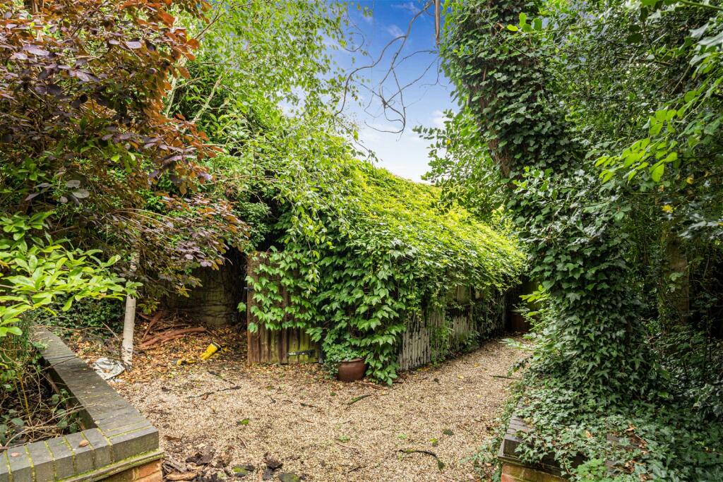 Additional image 38 of London Road, Sawbridgeworth, CM21 9JN