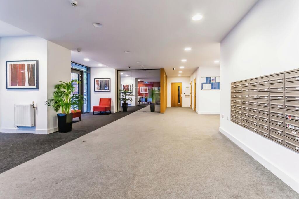 Additional image 13 of Cherry Orchard Road, Croydon, CR0