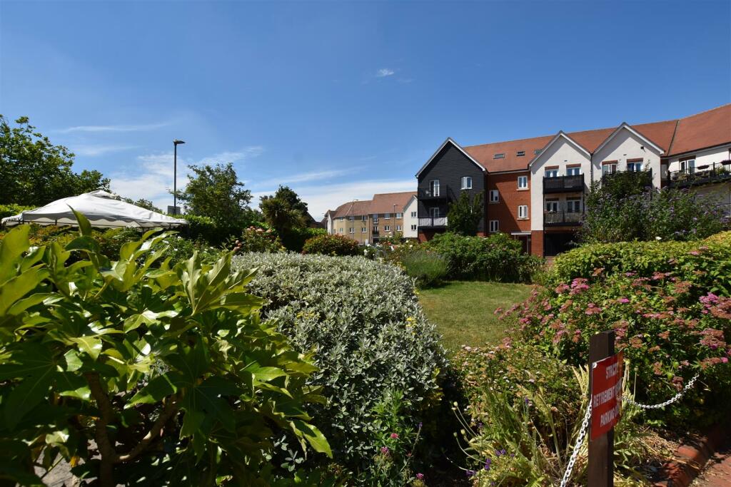 Additional image 3 of Tylers Ride, South Woodham Ferrers