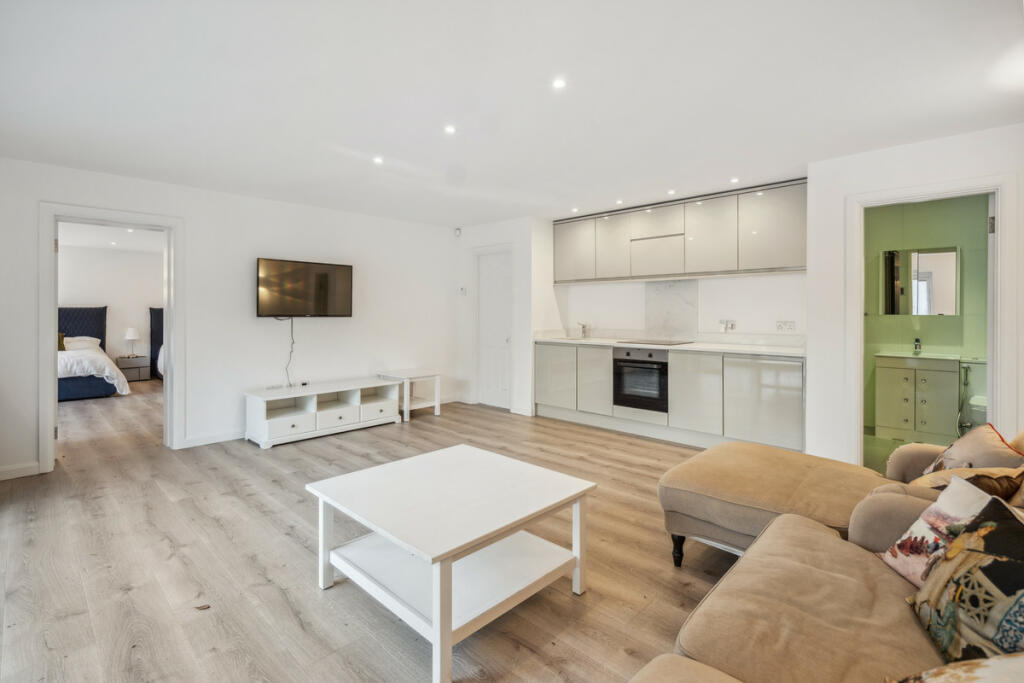 Additional image 24 of Shirley Hills Road, Shirley, CR0