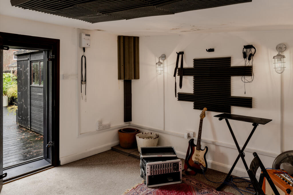 Additional image 16 of Swiss Avenue, Chelmsford, Essex