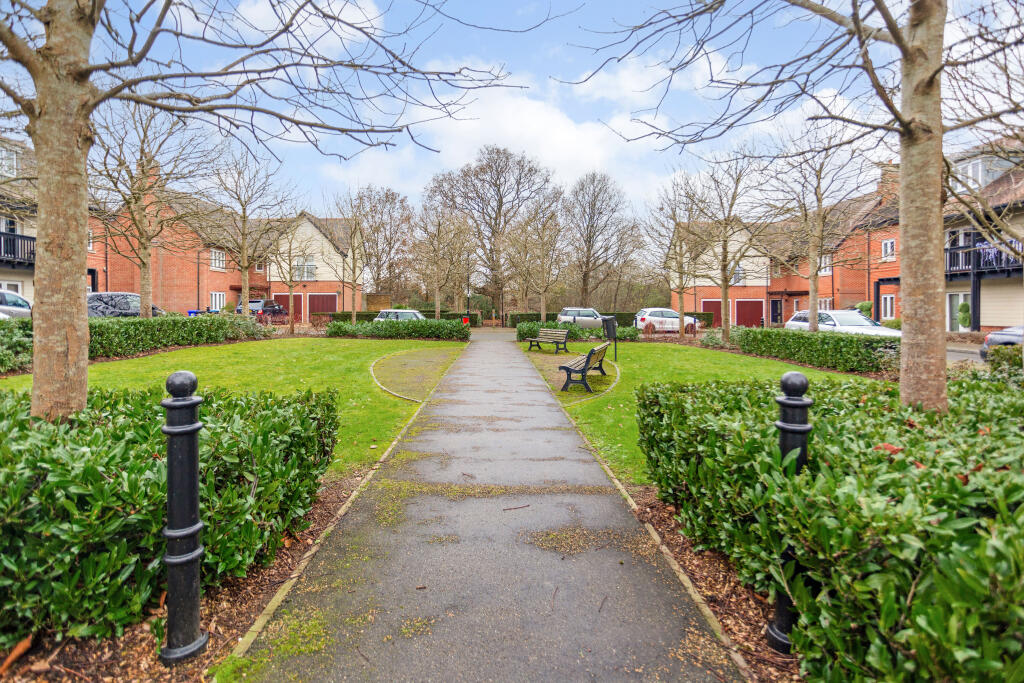 Additional image 29 of Adair Gardens, Caterham, CR3