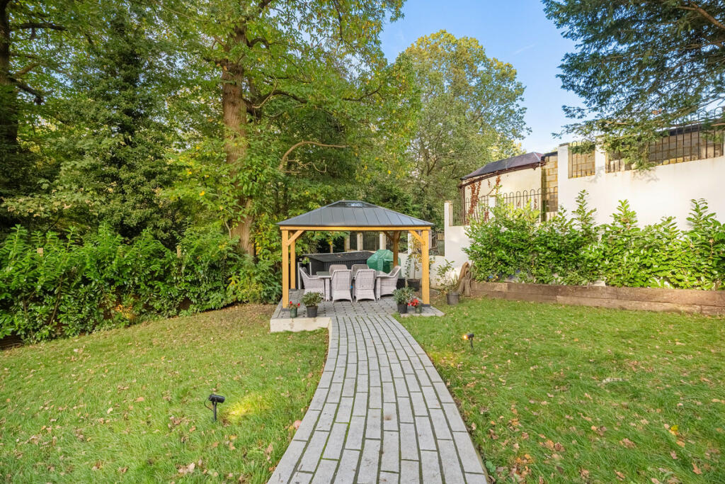 Additional image 28 of Pine Coombe, Shirley, CR0