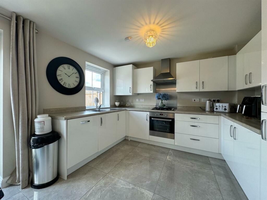 Additional image 4 of Hare Grove, Southminster