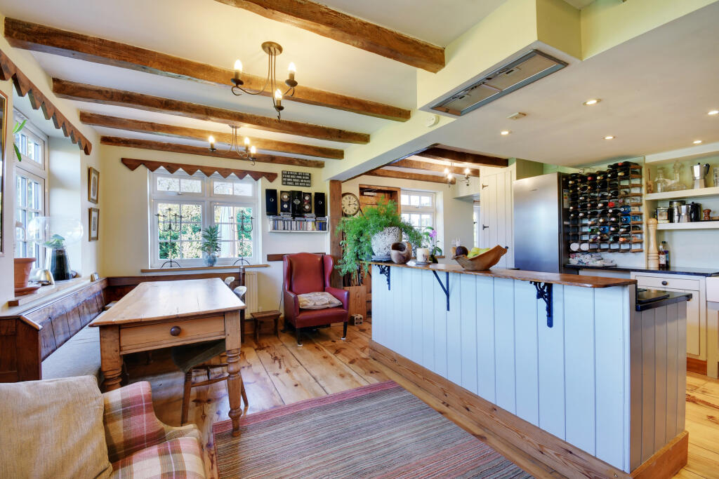 Additional image 9 of Coxtie Green Road, Pilgrims Hatch, Brentwood