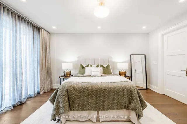 Additional image 33 of 3060 Bayview Ave