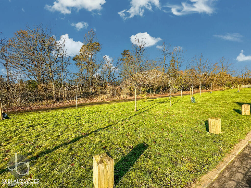 Additional image 23 of Oakhouse Close, Colchester