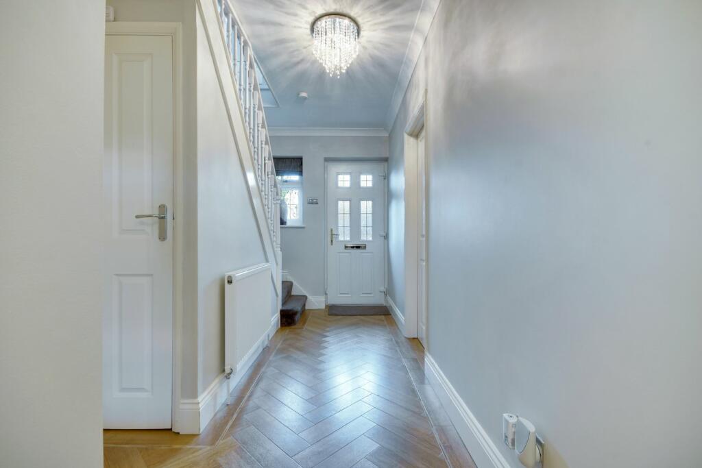 Additional image 13 of Rochford Avenue, Shenfield, Brentwood, CM15