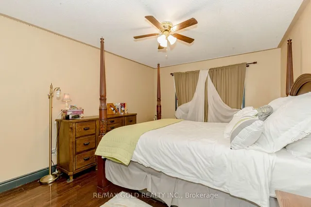 Additional image 28 of 8 Saint Tropez Crt