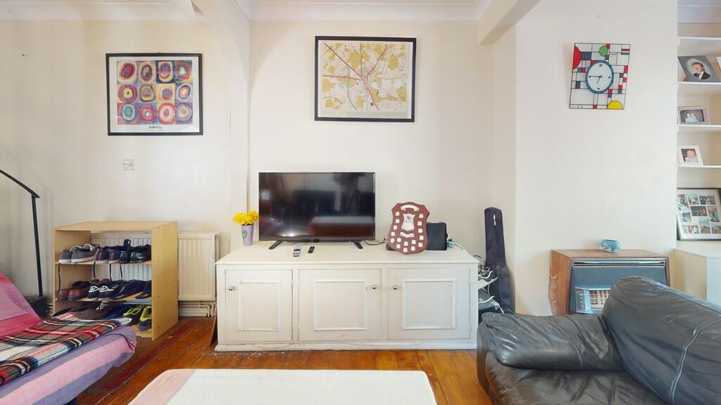 Additional image 11 of A two bedroom house on Howley Road, Croydon