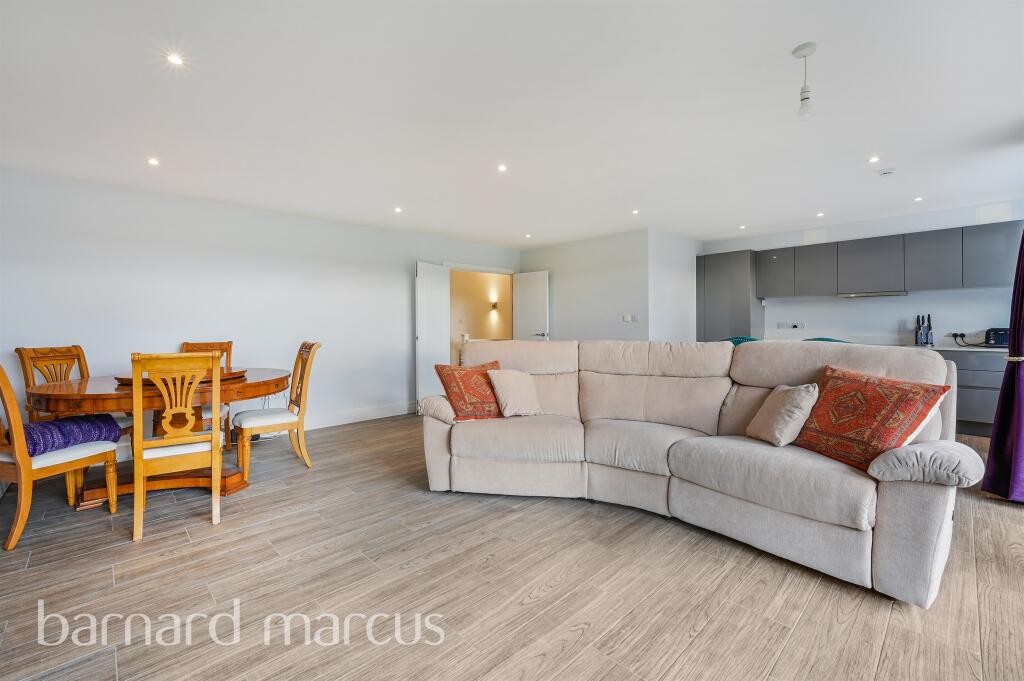 Additional image 13 of The Mount, Warlingham