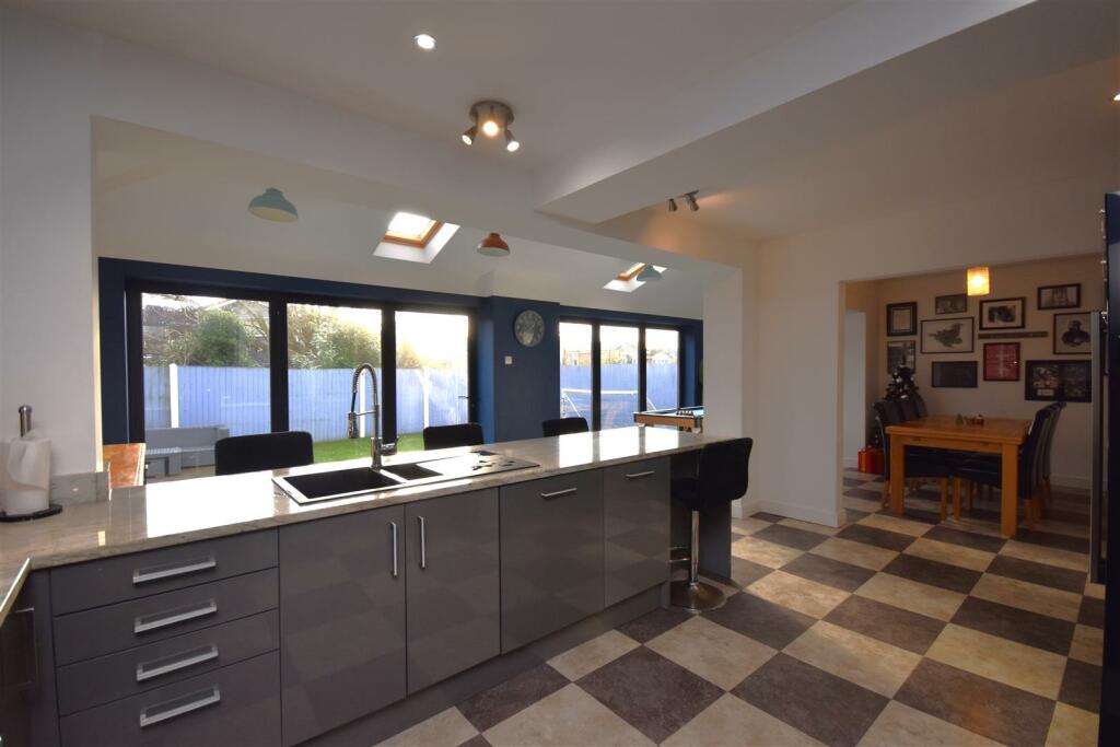 Additional image 11 of Woodfall Close, Little Neston