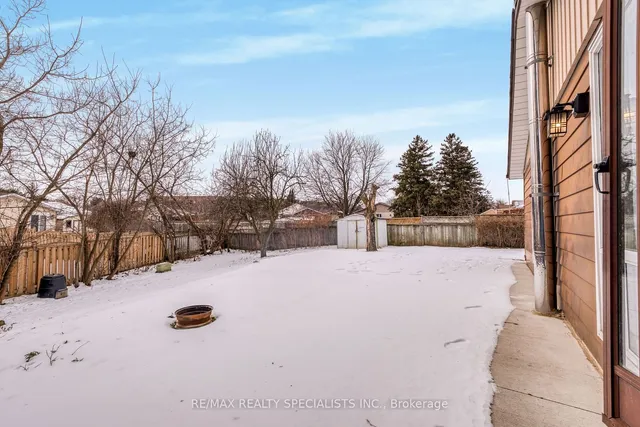 Additional image 35 of 198 Folkstone Cres