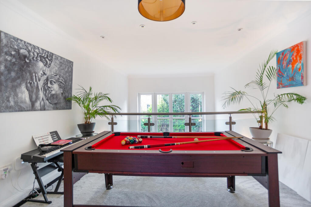 Additional image 14 of Adair Gardens, Caterham, CR3