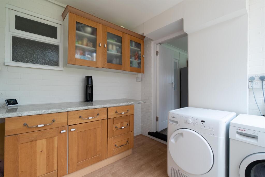 Additional image 7 of Woodland Way, Gosfield, Halstead