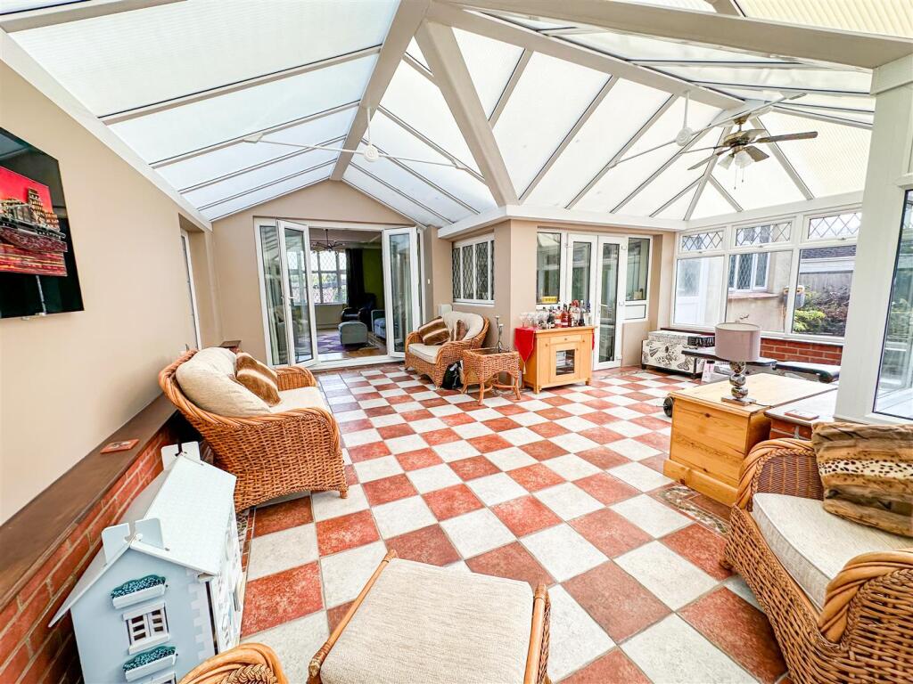 Additional image 7 of First Avenue, East Clacton, Essex