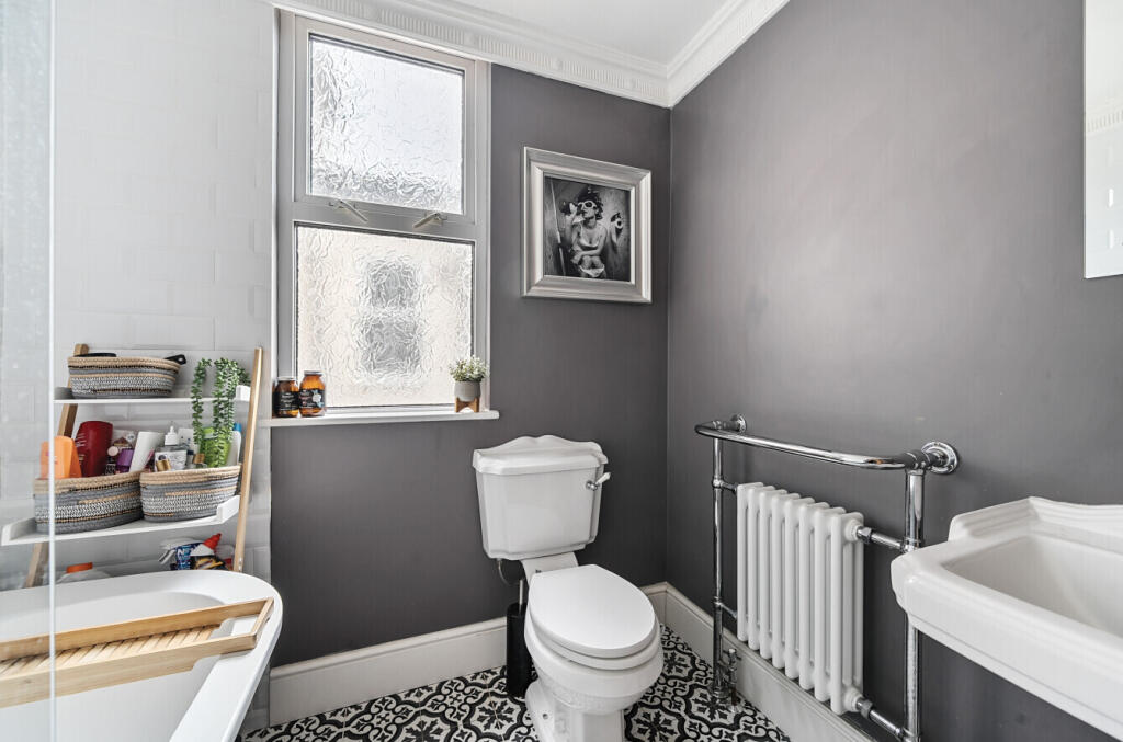 Additional image 19 of The Avenue, Dunmow, Essex, CM6