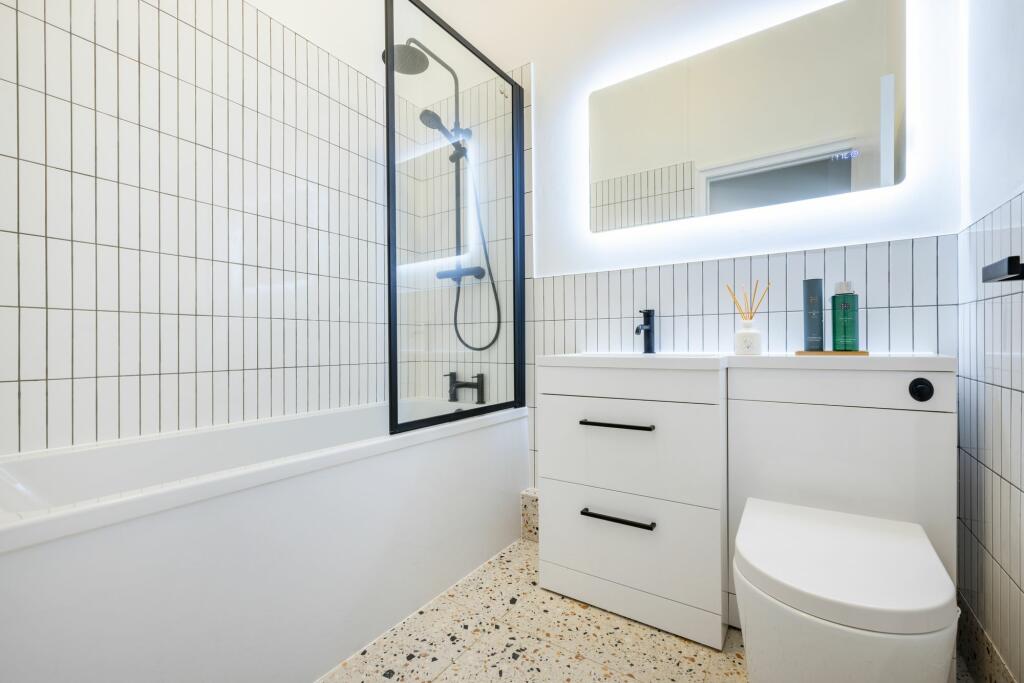 Additional image 5 of St. Peters Road, Croydon, CR0