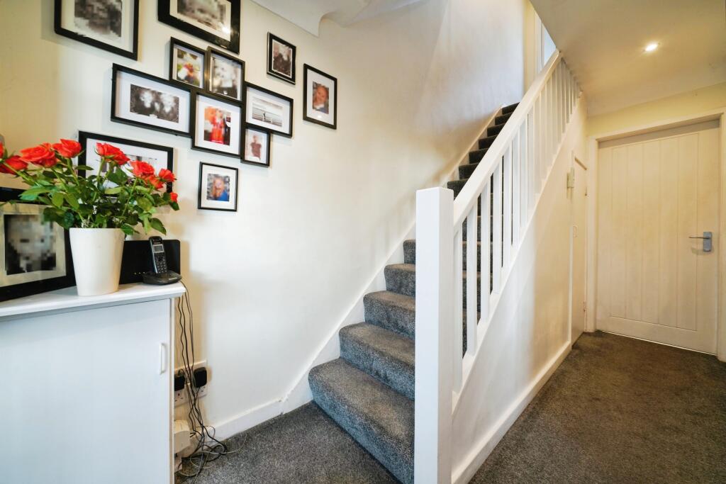 Additional image 4 of Homecrofts, Little Neston, Neston, Cheshire, CH64