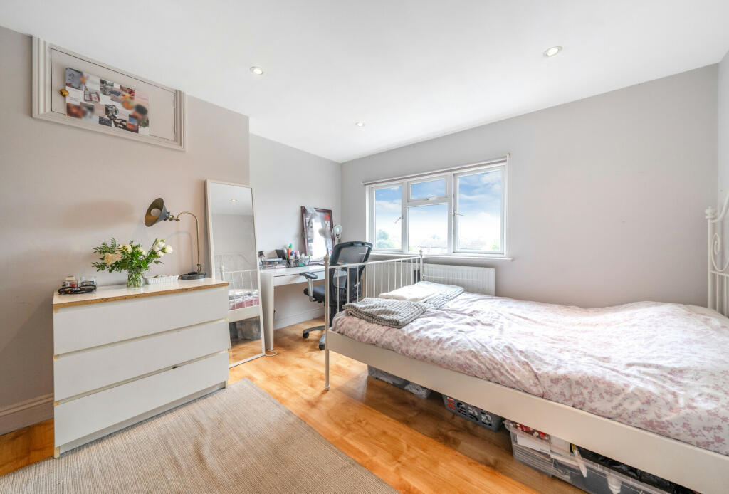 Additional image 8 of Chestnut Grove, Mitcham, CR4