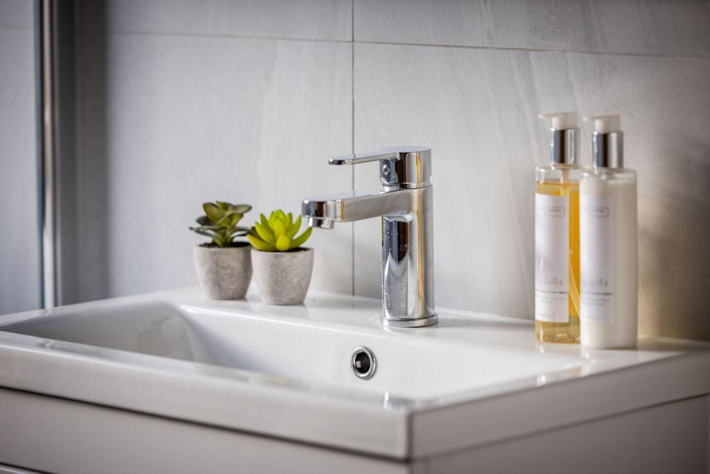 Additional image 14 of Greenway Drive, Shirley