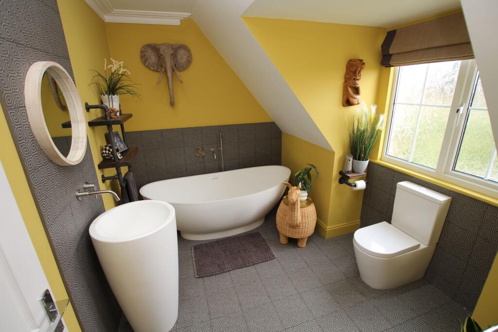 Additional image 11 of St Johns Road, Clacton-on-Sea