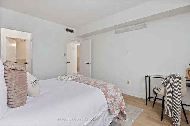 Additional image 20 of 1705 Mccowan Rd Unit 402