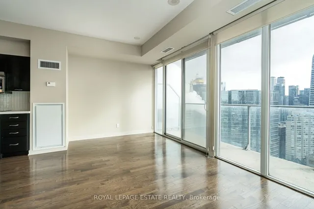 Additional image 13 of 126 Simcoe St Unit 3103