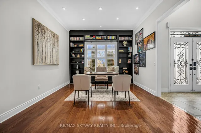 Additional image 7 of 9 Louvre Circ