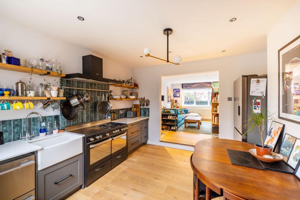 Additional image 4 of Beechwood Road, Caterham, CR3