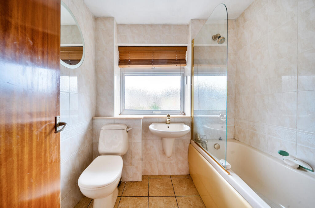 Additional image 14 of Hyrstdene, South Croydon