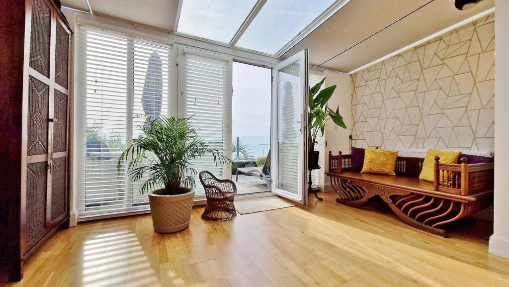 Additional image 23 of The Beach House, Green Lane, Walton On The Naze