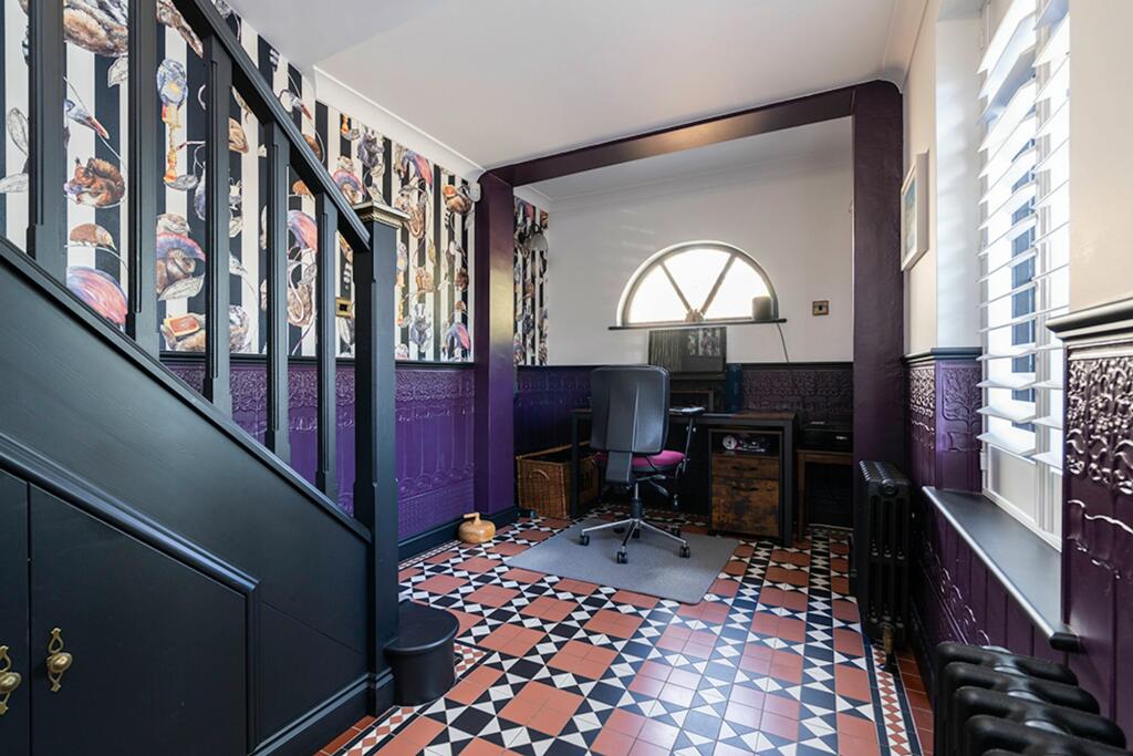 Additional image 3 of Peter Street, Stock, CM4