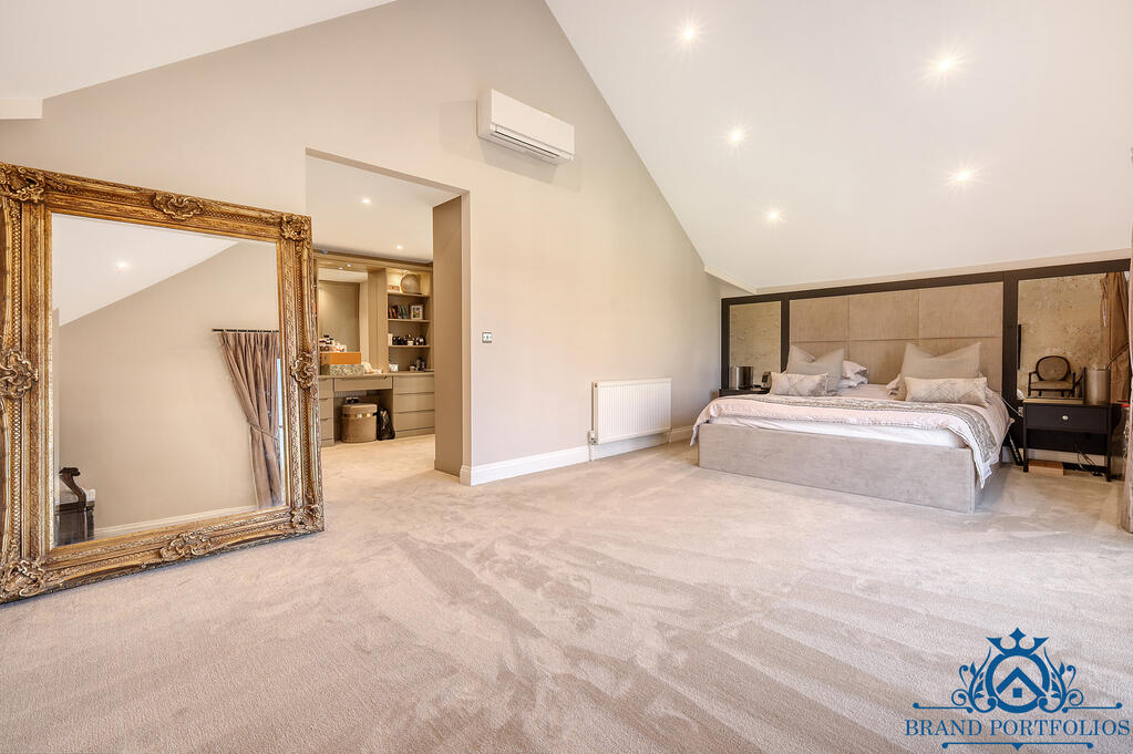 Additional image 17 of Southend Road, Howe Green, CM2