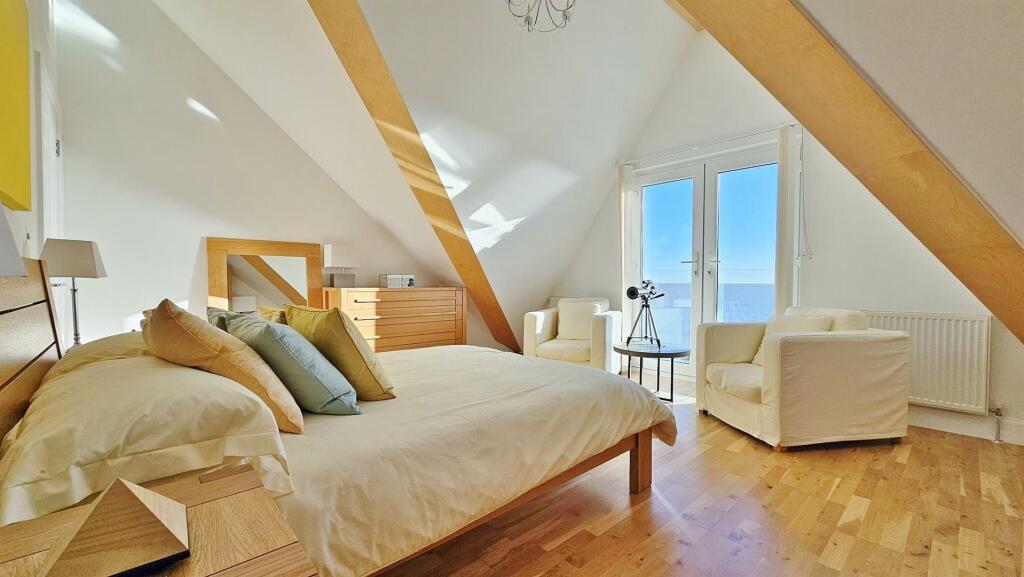 Additional image 24 of Green Lane, Walton On The Naze