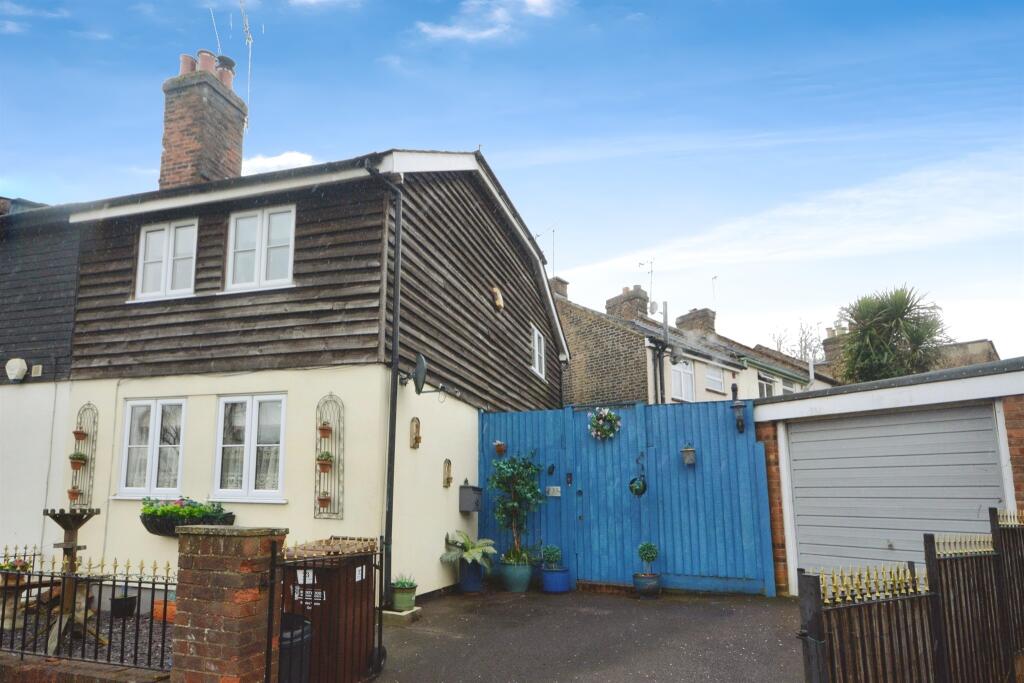 Additional image 16 of Tower Hill, Brentwood