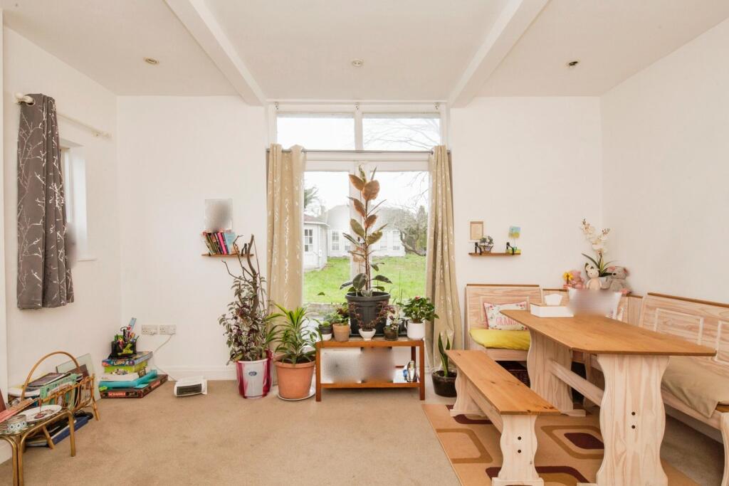 Additional image 18 of Woodmere Close, Croydon, CR0