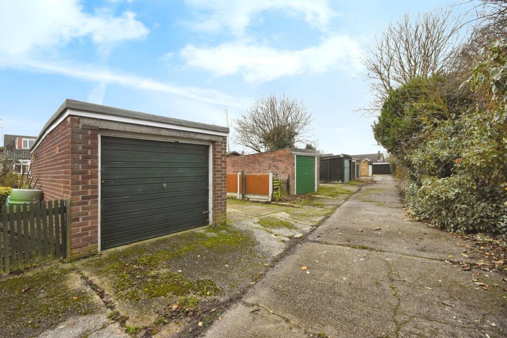 Additional image 15 of Paschal Way, Great Baddow, Chelmsford