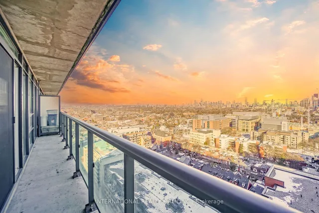 Additional image 29 of 36 Lisgar St Unit LPH16E