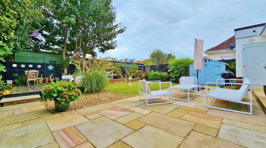 Additional image 24 of Harold Road, Frinton-On-Sea