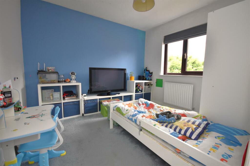 Additional image 15 of Neston Road, Willaston, Neston