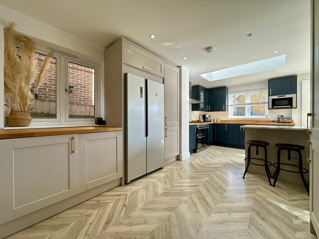 Additional image 8 of Wiggins Lane, Billericay, CM12