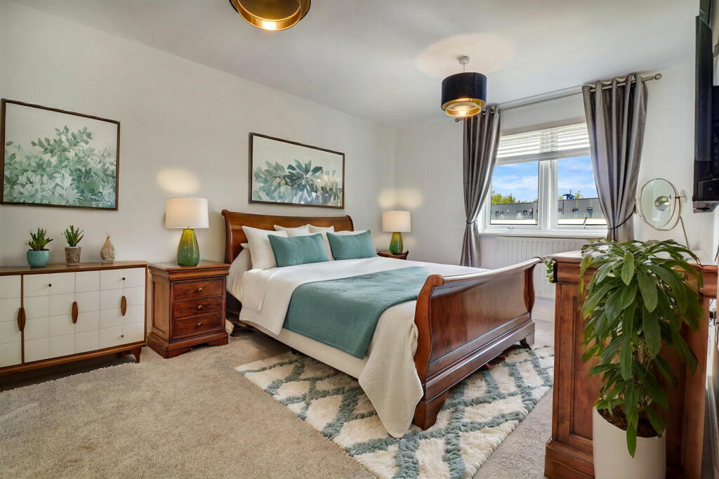 Additional image 9 of Lynmouth Gardens, Chelmsford, CM2 0UH