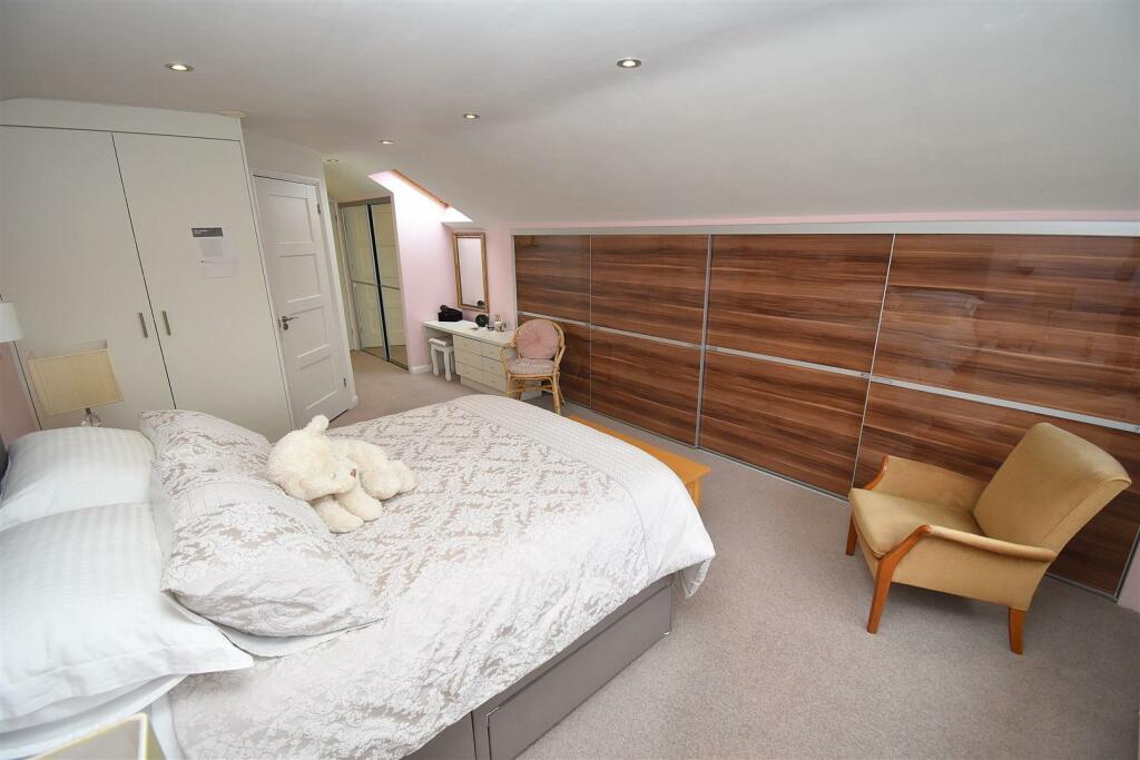 Additional image 11 of Runsell Close, Danbury