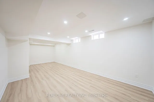 Additional image 39 of 8 Cricket Mews